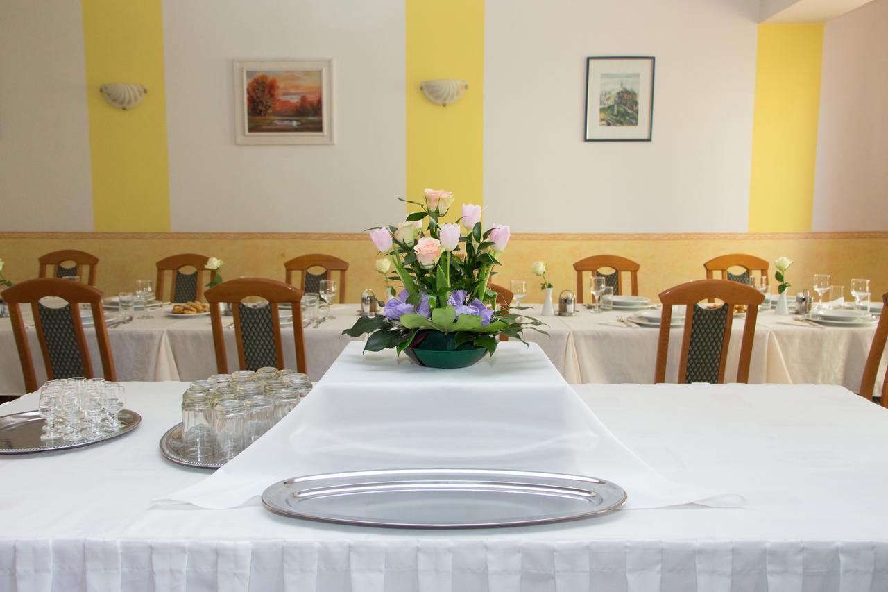 Bella Hotel Σέγκεντ Εξωτερικό φωτογραφία