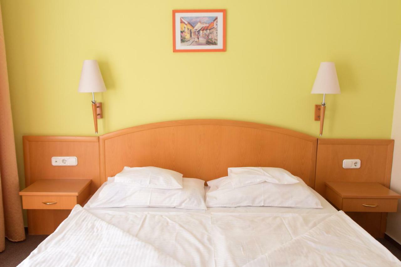 Bella Hotel Σέγκεντ Εξωτερικό φωτογραφία